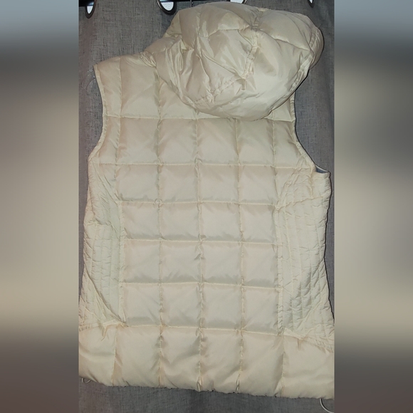 Old Navy puffer vest with hood- fleece lined. - Picture 2 of 6